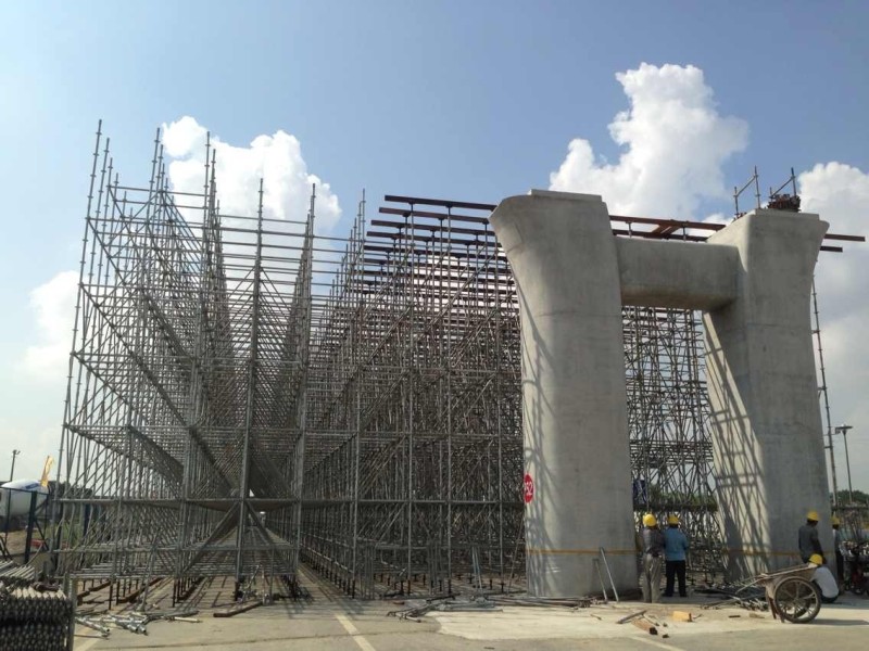 “高架橋腳手架,不是支柱，勝過支柱”