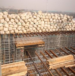 搭拆方便安quan可靠，碗扣式鋼管腳手架有訣竅